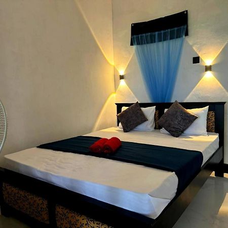 Fly Infinity - Home Stay Kandy Exteriör bild