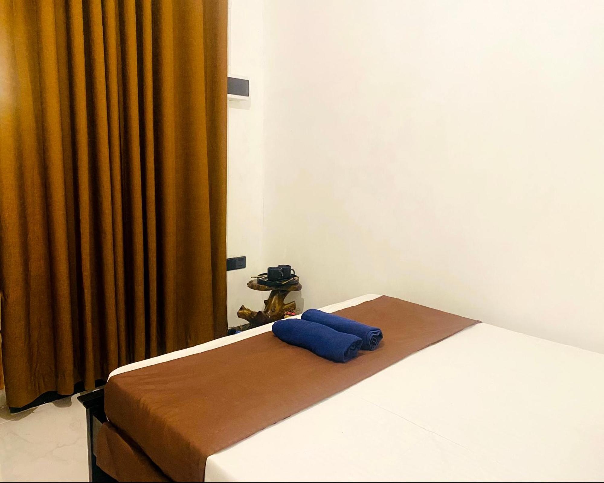Fly Infinity - Home Stay Kandy Exteriör bild
