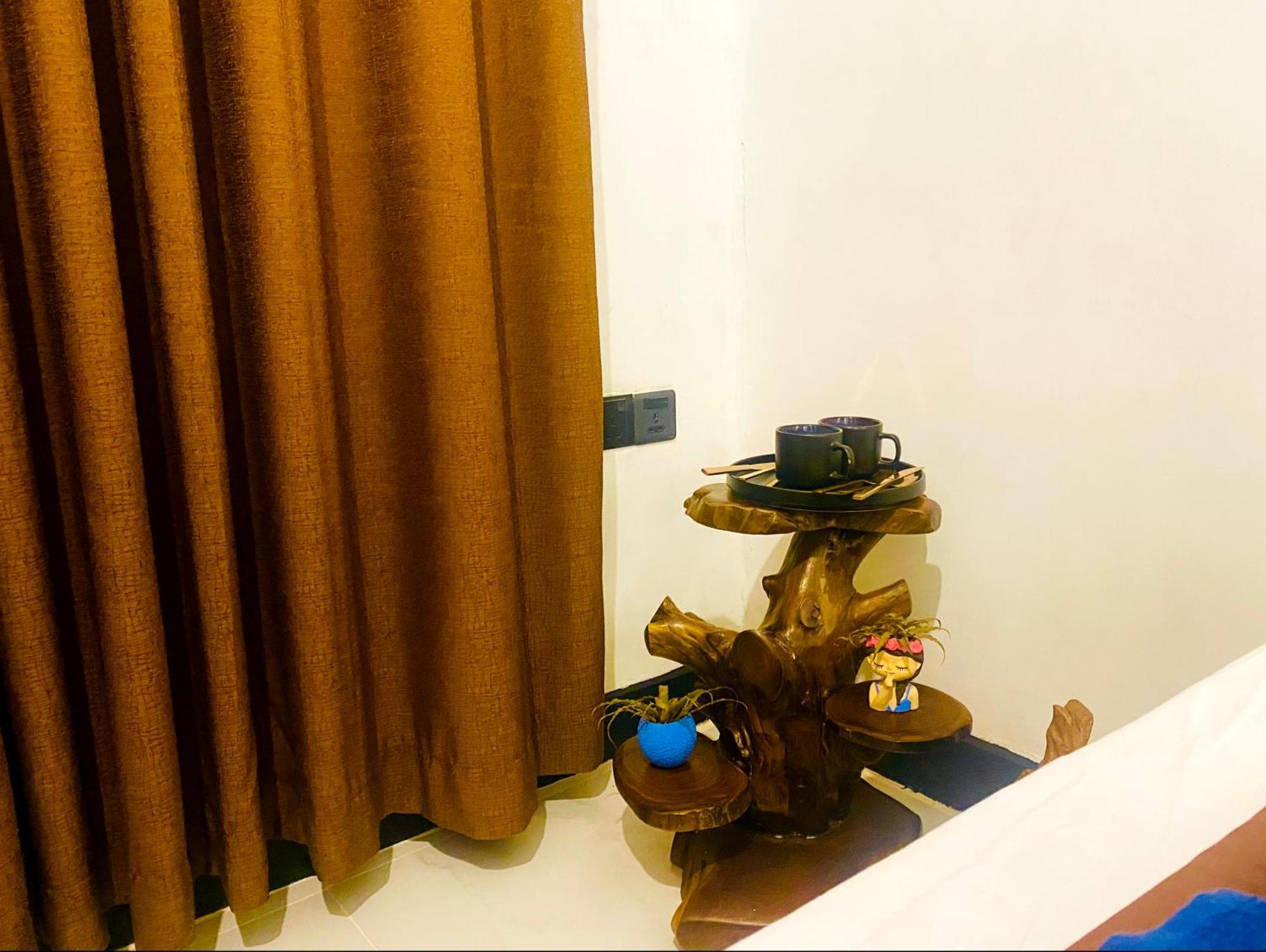 Fly Infinity - Home Stay Kandy Exteriör bild
