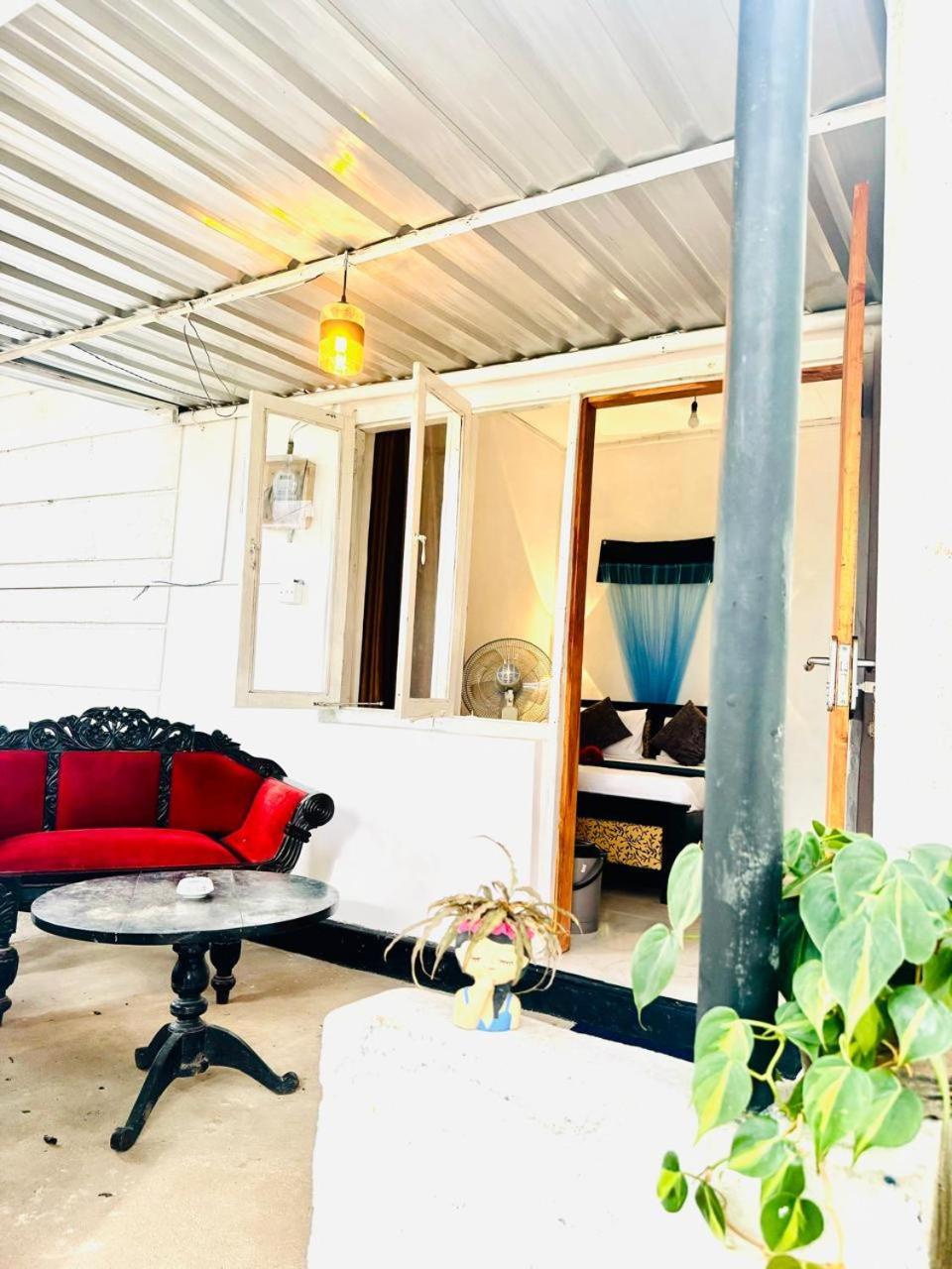 Fly Infinity - Home Stay Kandy Exteriör bild